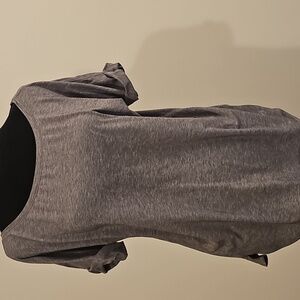 GAPfit Breathe Gray Cuffed Tunic Top